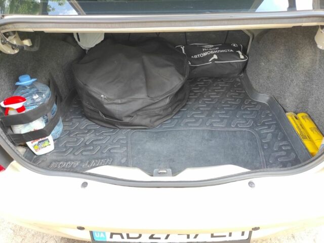 Сірий Рено Clio Symbol, об'ємом двигуна 1.4 л та пробігом 206 тис. км за 4150 $, фото 7 на Automoto.ua