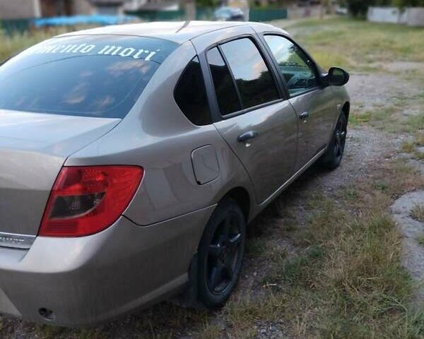 Серый Рено Clio Symbol, объемом двигателя 1.39 л и пробегом 197 тыс. км за 2700 $, фото 5 на Automoto.ua