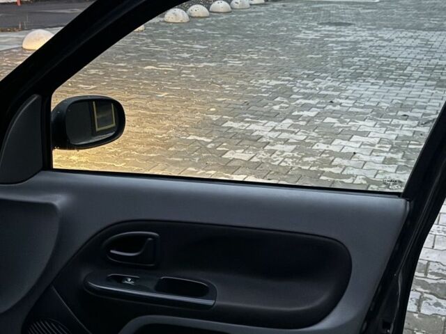 Сірий Рено Clio Symbol, об'ємом двигуна 1.4 л та пробігом 292 тис. км за 2700 $, фото 16 на Automoto.ua