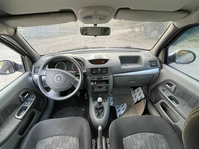 Сірий Рено Clio Symbol, об'ємом двигуна 1.4 л та пробігом 186 тис. км за 1200 $, фото 6 на Automoto.ua