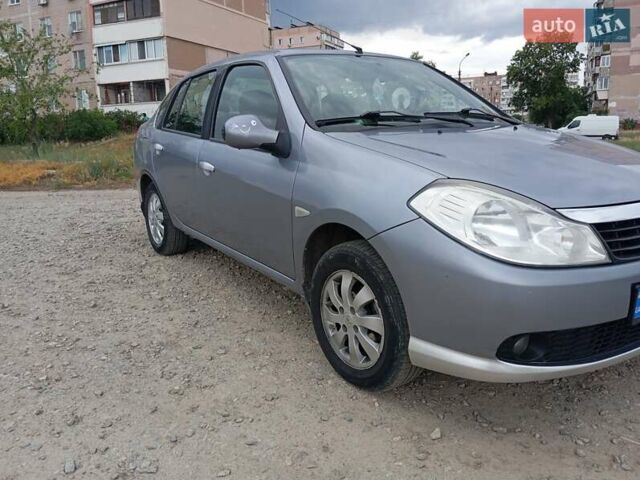 Серый Рено Clio Symbol, объемом двигателя 1.4 л и пробегом 202 тыс. км за 4999 $, фото 2 на Automoto.ua