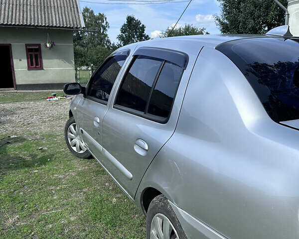 Серый Рено Clio Symbol, объемом двигателя 1.39 л и пробегом 240 тыс. км за 3500 $, фото 15 на Automoto.ua