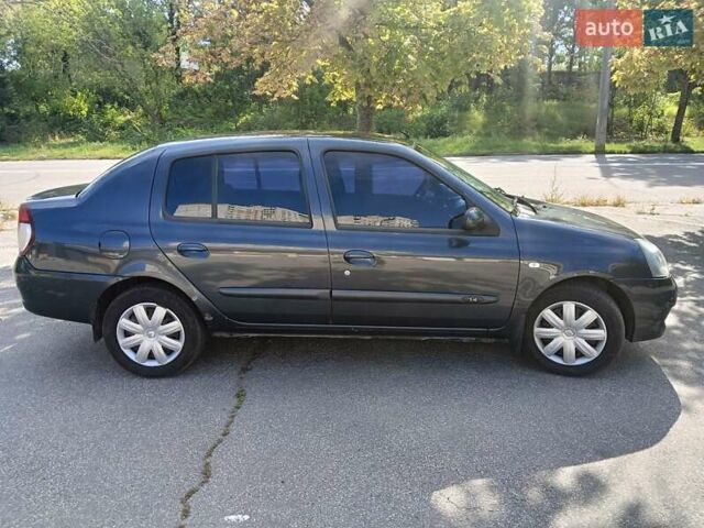 Серый Рено Clio Symbol, объемом двигателя 1.39 л и пробегом 270 тыс. км за 3000 $, фото 5 на Automoto.ua