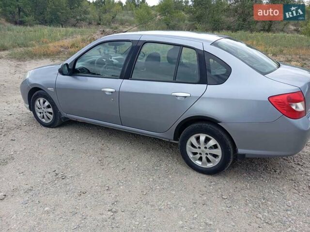 Серый Рено Clio Symbol, объемом двигателя 1.4 л и пробегом 202 тыс. км за 4999 $, фото 6 на Automoto.ua