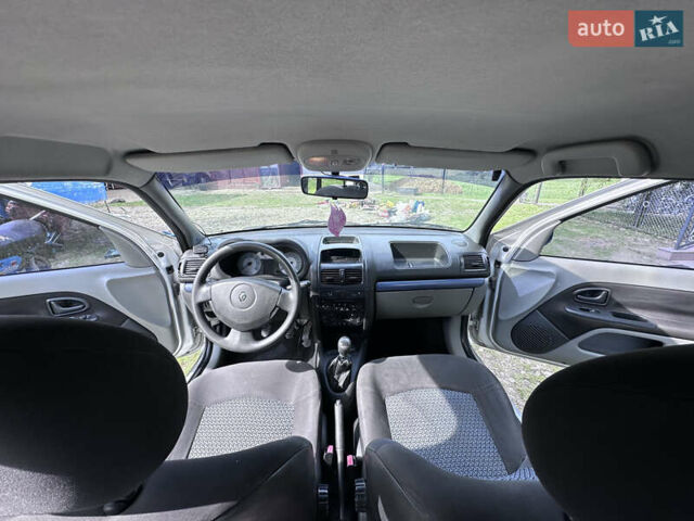 Серый Рено Clio Symbol, объемом двигателя 1.39 л и пробегом 240 тыс. км за 3500 $, фото 26 на Automoto.ua
