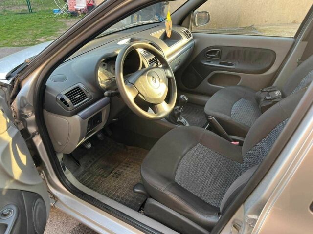 Сірий Рено Clio Symbol, об'ємом двигуна 1.4 л та пробігом 177 тис. км за 2491 $, фото 6 на Automoto.ua