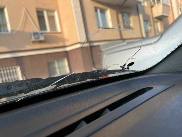 Сірий Рено Clio Symbol, об'ємом двигуна 1.4 л та пробігом 177 тис. км за 2491 $, фото 20 на Automoto.ua