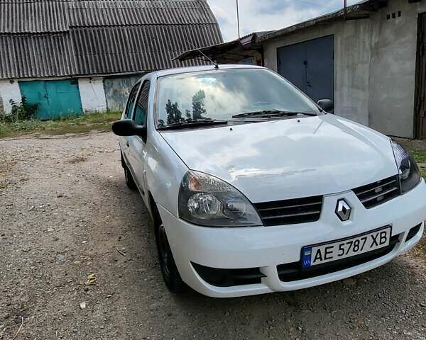 Серый Рено Clio Symbol, объемом двигателя 1.4 л и пробегом 230 тыс. км за 2900 $, фото 6 на Automoto.ua