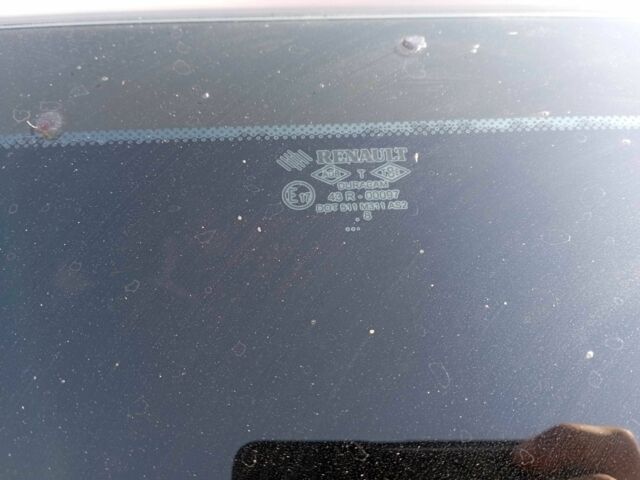 Сірий Рено Clio Symbol, об'ємом двигуна 1.4 л та пробігом 169 тис. км за 3500 $, фото 19 на Automoto.ua