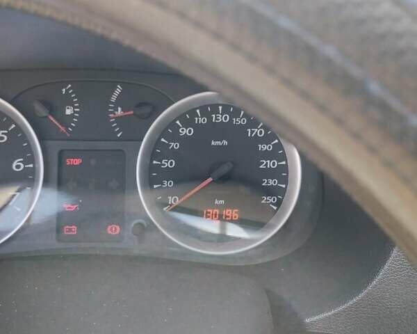 Серый Рено Clio Symbol, объемом двигателя 1.4 л и пробегом 130 тыс. км за 4500 $, фото 4 на Automoto.ua