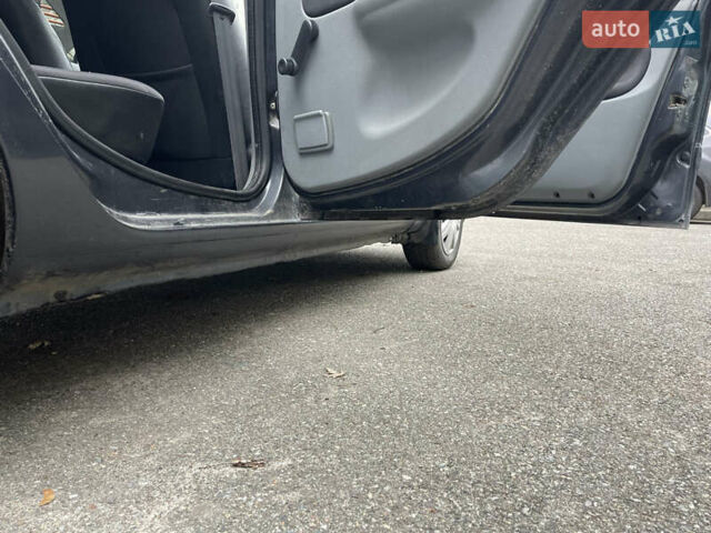 Сірий Рено Clio Symbol, об'ємом двигуна 1.4 л та пробігом 189 тис. км за 2899 $, фото 6 на Automoto.ua
