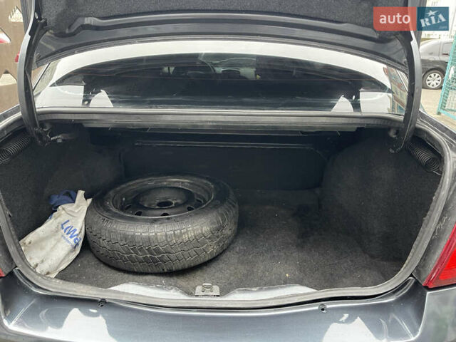 Сірий Рено Clio Symbol, об'ємом двигуна 1.4 л та пробігом 188 тис. км за 3000 $, фото 1 на Automoto.ua