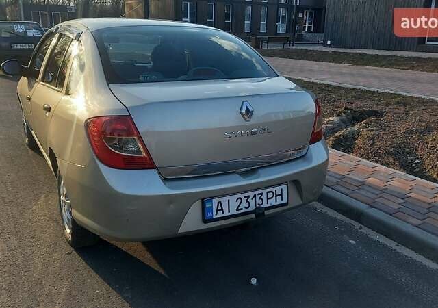 Серый Рено Clio Symbol, объемом двигателя 1.4 л и пробегом 250 тыс. км за 3600 $, фото 2 на Automoto.ua