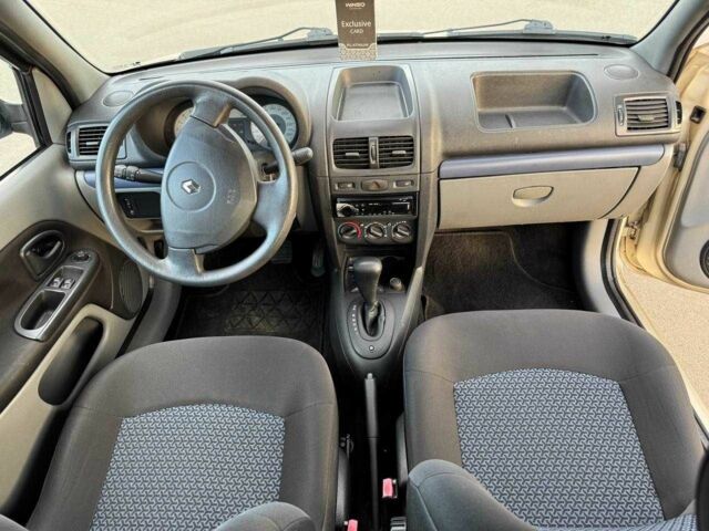 Серый Рено Clio Symbol, объемом двигателя 1.4 л и пробегом 127 тыс. км за 3499 $, фото 11 на Automoto.ua