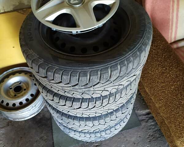 Серый Рено Clio Symbol, объемом двигателя 1.4 л и пробегом 125 тыс. км за 4000 $, фото 9 на Automoto.ua