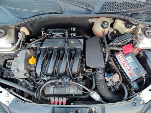 Сірий Рено Clio Symbol, об'ємом двигуна 1.4 л та пробігом 206 тис. км за 4150 $, фото 8 на Automoto.ua