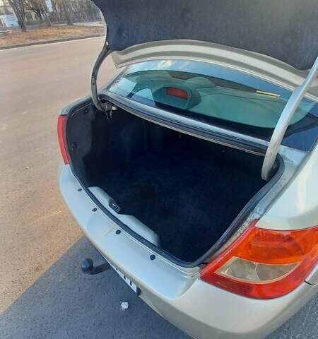 Серый Рено Clio Symbol, объемом двигателя 1.4 л и пробегом 250 тыс. км за 3600 $, фото 6 на Automoto.ua