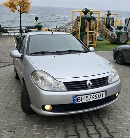 Серый Рено Clio Symbol, объемом двигателя 1.39 л и пробегом 169 тыс. км за 4718 $, фото 7 на Automoto.ua
