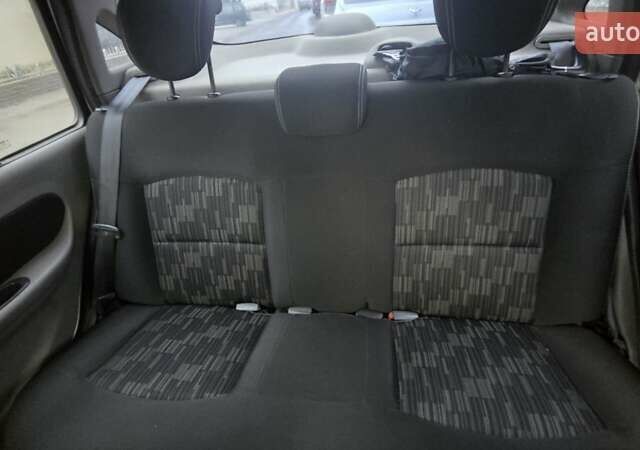 Серый Рено Clio Symbol, объемом двигателя 1.39 л и пробегом 169 тыс. км за 4718 $, фото 10 на Automoto.ua