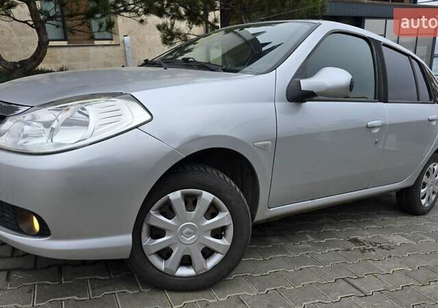 Серый Рено Clio Symbol, объемом двигателя 1.39 л и пробегом 169 тыс. км за 4718 $, фото 1 на Automoto.ua