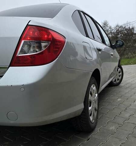 Серый Рено Clio Symbol, объемом двигателя 1.39 л и пробегом 169 тыс. км за 4718 $, фото 5 на Automoto.ua