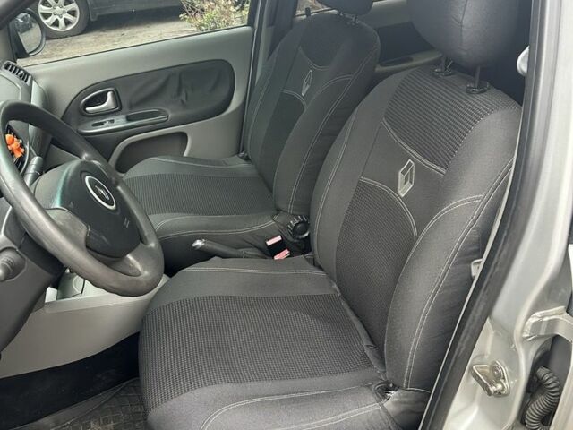 Сірий Рено Clio Symbol, об'ємом двигуна 1.4 л та пробігом 202 тис. км за 4400 $, фото 11 на Automoto.ua