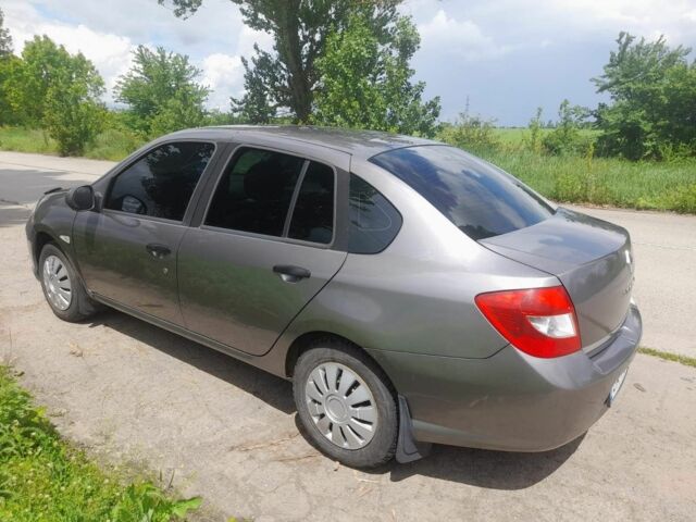 Серый Рено Clio Symbol, объемом двигателя 1.4 л и пробегом 218 тыс. км за 4550 $, фото 3 на Automoto.ua