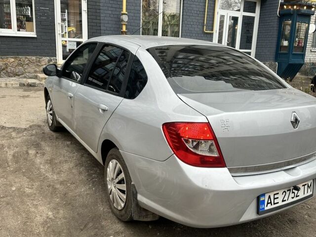 Сірий Рено Clio Symbol, об'ємом двигуна 1.4 л та пробігом 202 тис. км за 4400 $, фото 3 на Automoto.ua