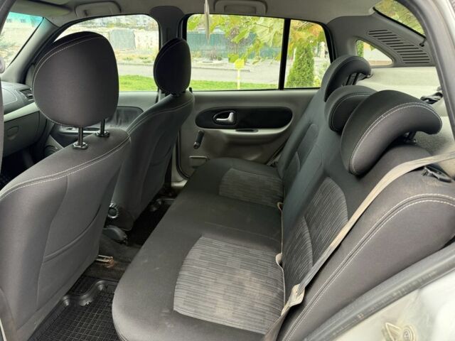 Сірий Рено Clio Symbol, об'ємом двигуна 1.4 л та пробігом 175 тис. км за 3800 $, фото 5 на Automoto.ua