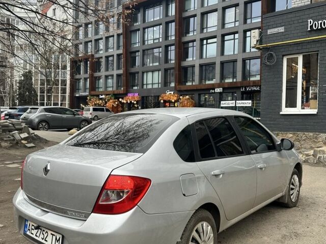 Сірий Рено Clio Symbol, об'ємом двигуна 1.4 л та пробігом 202 тис. км за 4400 $, фото 5 на Automoto.ua