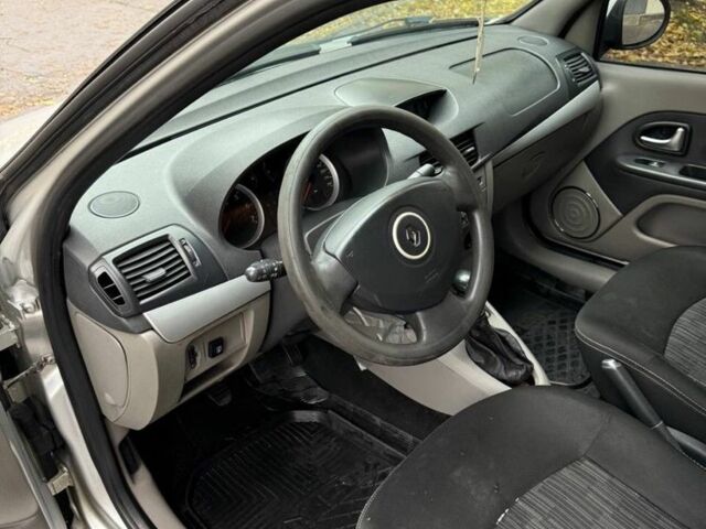 Сірий Рено Clio Symbol, об'ємом двигуна 1.4 л та пробігом 290 тис. км за 3300 $, фото 7 на Automoto.ua