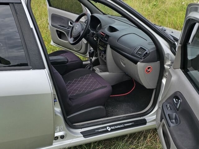 Серый Рено Clio Symbol, объемом двигателя 1.4 л и пробегом 260 тыс. км за 4800 $, фото 14 на Automoto.ua