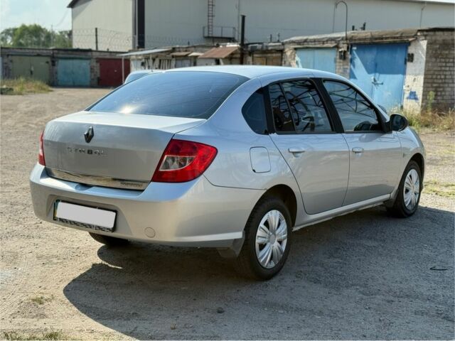 Сірий Рено Clio Symbol, об'ємом двигуна 1.4 л та пробігом 132 тис. км за 4200 $, фото 3 на Automoto.ua