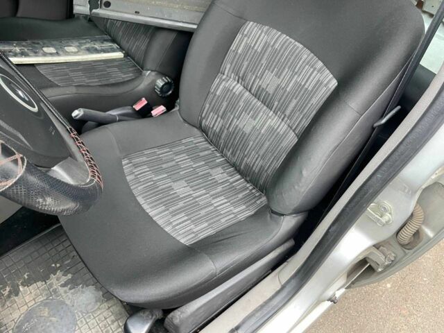 Серый Рено Clio Symbol, объемом двигателя 1.4 л и пробегом 160 тыс. км за 2500 $, фото 4 на Automoto.ua