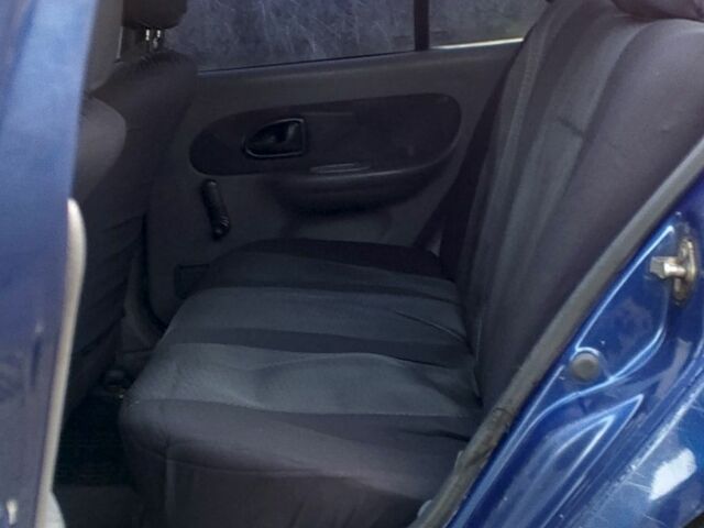 Рено Clio Symbol 2001 в Павлограде на Automoto.ua Синий Рено Clio Symbol, объемом двигателя 1.4 л и пробегом 280 тыс. км за 1838 $, фото 12 на Automoto.ua