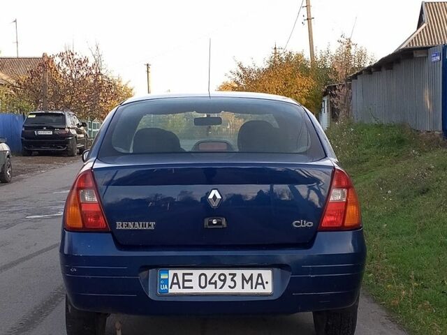 Рено Clio Symbol 2001 в Павлограде на Automoto.ua Синий Рено Clio Symbol, объемом двигателя 1.4 л и пробегом 280 тыс. км за 1838 $, фото 6 на Automoto.ua