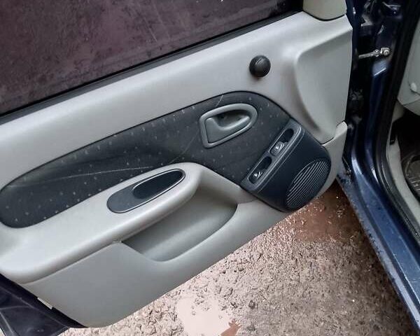 Синій Рено Clio Symbol, об'ємом двигуна 1.4 л та пробігом 293 тис. км за 2999 $, фото 1 на Automoto.ua