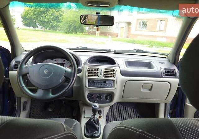 Синий Рено Clio Symbol, объемом двигателя 1.4 л и пробегом 188 тыс. км за 3400 $, фото 20 на Automoto.ua
