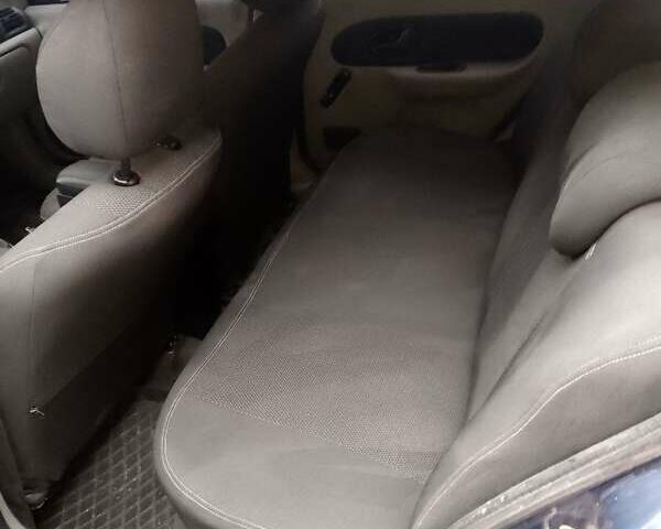 Синій Рено Clio Symbol, об'ємом двигуна 1.4 л та пробігом 293 тис. км за 2999 $, фото 3 на Automoto.ua