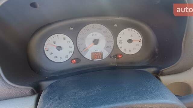 Синий Рено Clio Symbol, объемом двигателя 1.39 л и пробегом 65 тыс. км за 3000 $, фото 4 на Automoto.ua