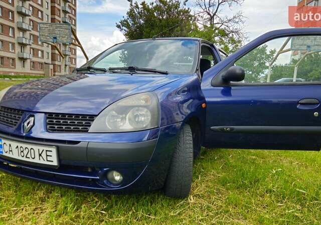 Синий Рено Clio Symbol, объемом двигателя 1.4 л и пробегом 188 тыс. км за 3400 $, фото 2 на Automoto.ua