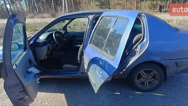 Синий Рено Clio Symbol, объемом двигателя 1.39 л и пробегом 65 тыс. км за 3000 $, фото 2 на Automoto.ua