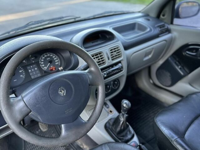 Синий Рено Clio Symbol, объемом двигателя 1.4 л и пробегом 212 тыс. км за 2750 $, фото 11 на Automoto.ua