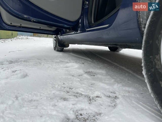 Синий Рено Clio Symbol, объемом двигателя 1.4 л и пробегом 154 тыс. км за 2999 $, фото 5 на Automoto.ua