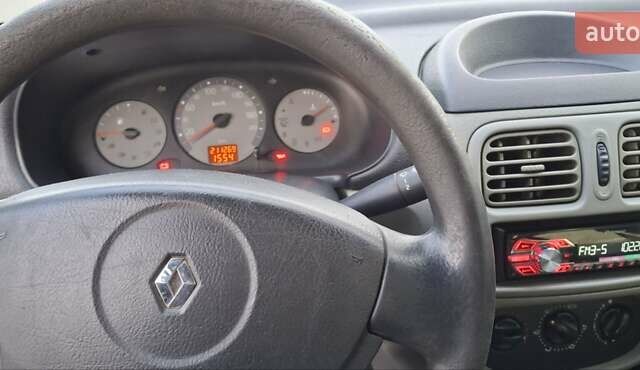 Синій Рено Clio Symbol, об'ємом двигуна 1.4 л та пробігом 211 тис. км за 2500 $, фото 5 на Automoto.ua