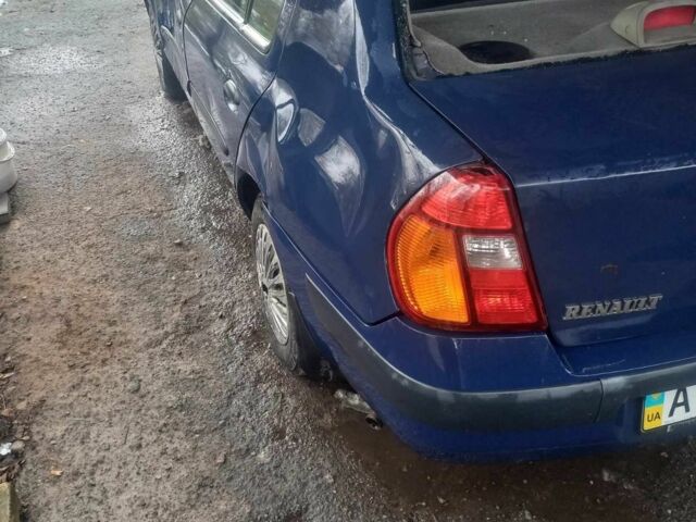 Синий Рено Clio Symbol, объемом двигателя 1.4 л и пробегом 300 тыс. км за 1500 $, фото 2 на Automoto.ua