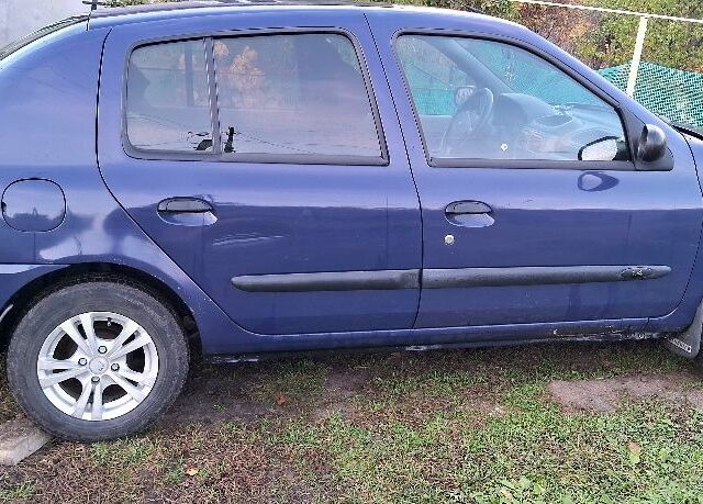 Рено Clio Symbol 2005 в Кролевце на Automoto.ua Синий Рено Clio Symbol, объемом двигателя 0 л и пробегом 152 тыс. км за 3700 $, фото 5 на Automoto.ua