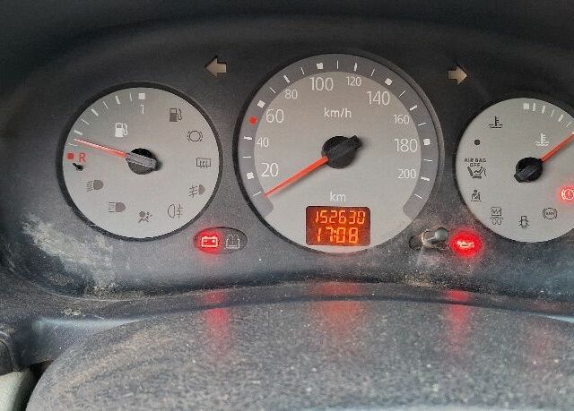 Рено Clio Symbol 2005 в Кролевце на Automoto.ua Синий Рено Clio Symbol, объемом двигателя 0 л и пробегом 152 тыс. км за 3700 $, фото 4 на Automoto.ua