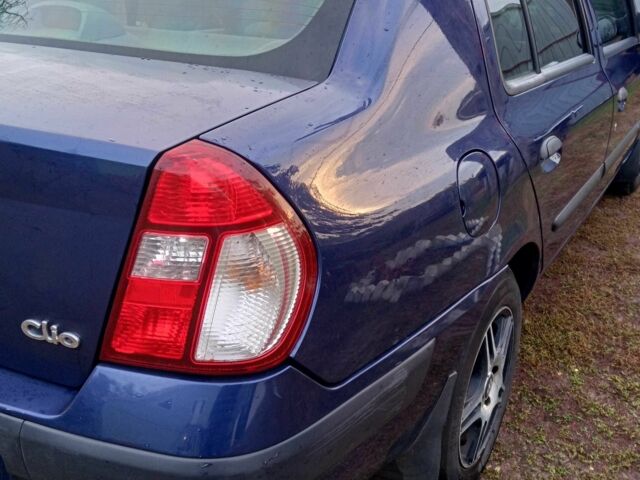 Синий Рено Clio Symbol, объемом двигателя 1.4 л и пробегом 255 тыс. км за 3350 $, фото 6 на Automoto.ua
