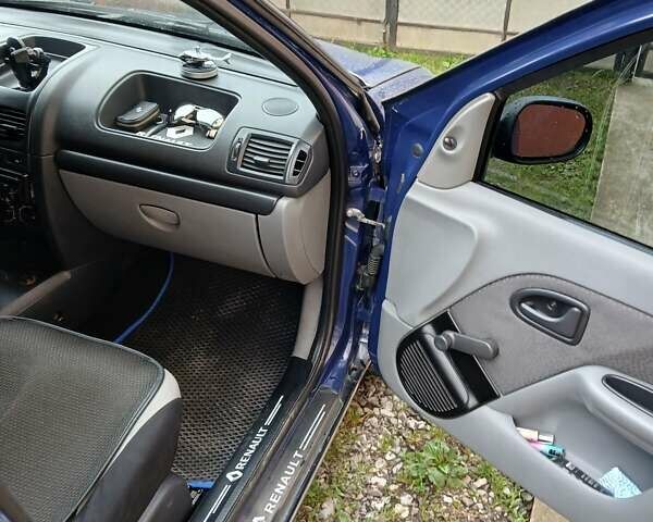 Синий Рено Clio Symbol, объемом двигателя 1.39 л и пробегом 253 тыс. км за 2950 $, фото 2 на Automoto.ua